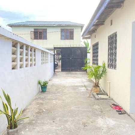 The Nest Haven Hostel Dar es Salaam Eksteriør billede